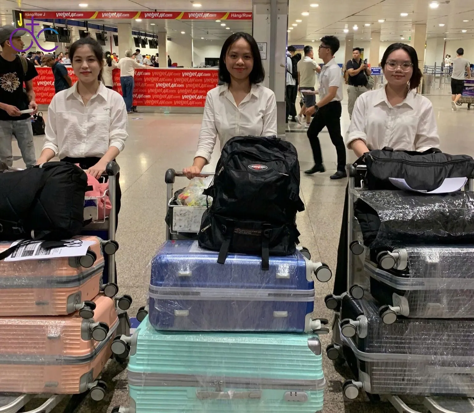 Xuất cảnh và đón tại Nhật Bản