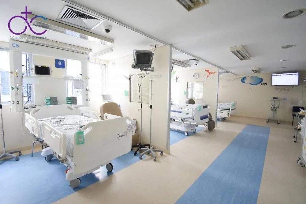 Môi trường làm việc hiện đại, nhân văn
